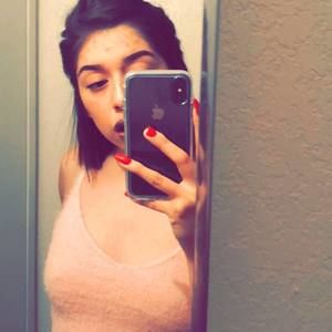 Meet your Posher, Crystal